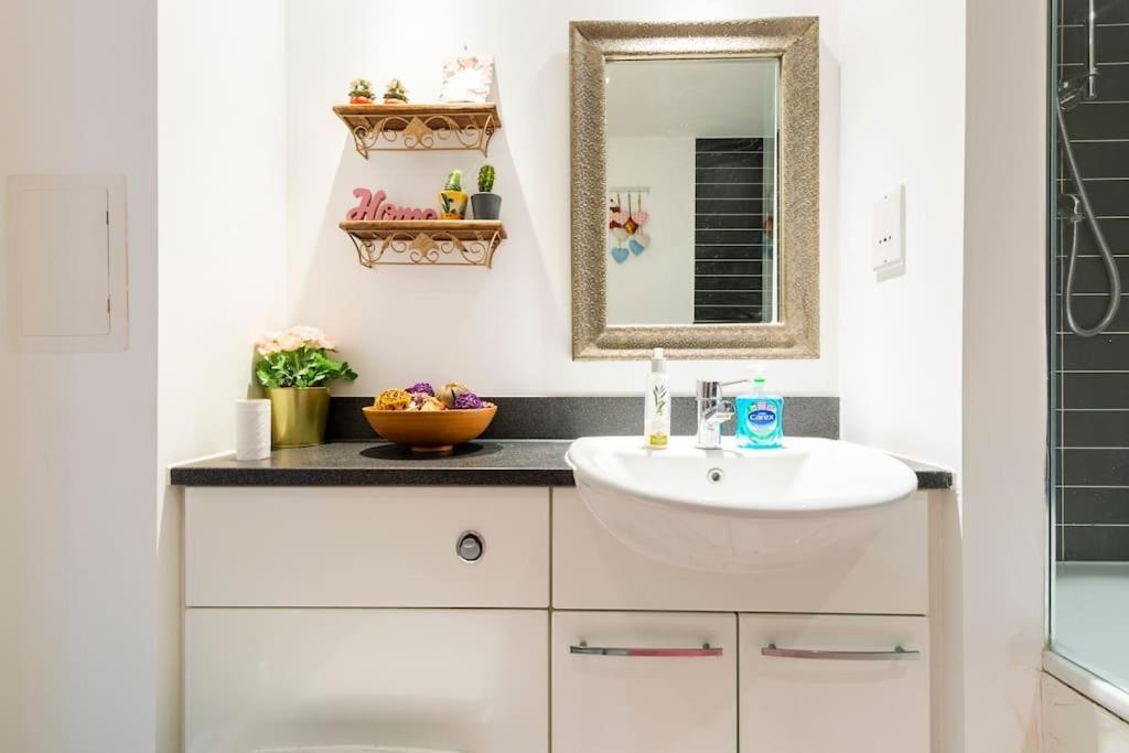 London Skylineviews 2 Bed 2 Bath Flat Near Canary Wharf, O2 & Excel 外观 照片