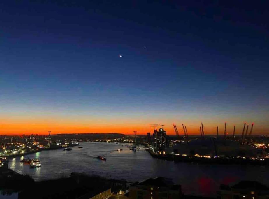 London Skylineviews 2 Bed 2 Bath Flat Near Canary Wharf, O2 & Excel 外观 照片