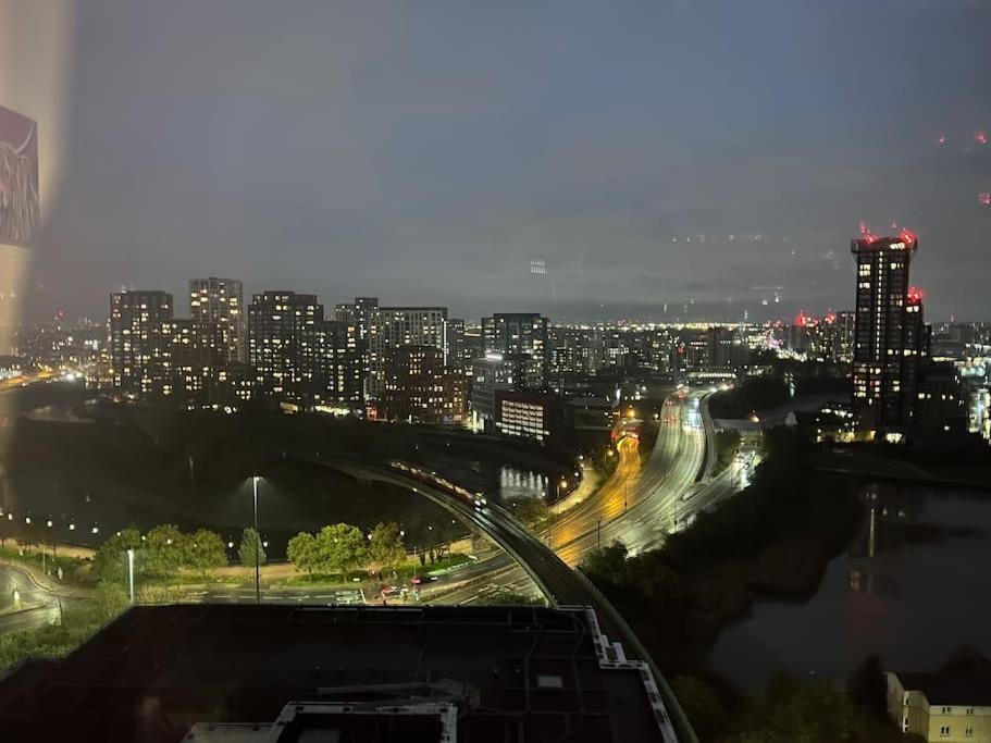 London Skylineviews 2 Bed 2 Bath Flat Near Canary Wharf, O2 & Excel 外观 照片