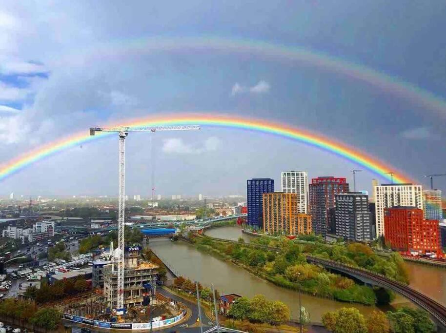 London Skylineviews 2 Bed 2 Bath Flat Near Canary Wharf, O2 & Excel 外观 照片
